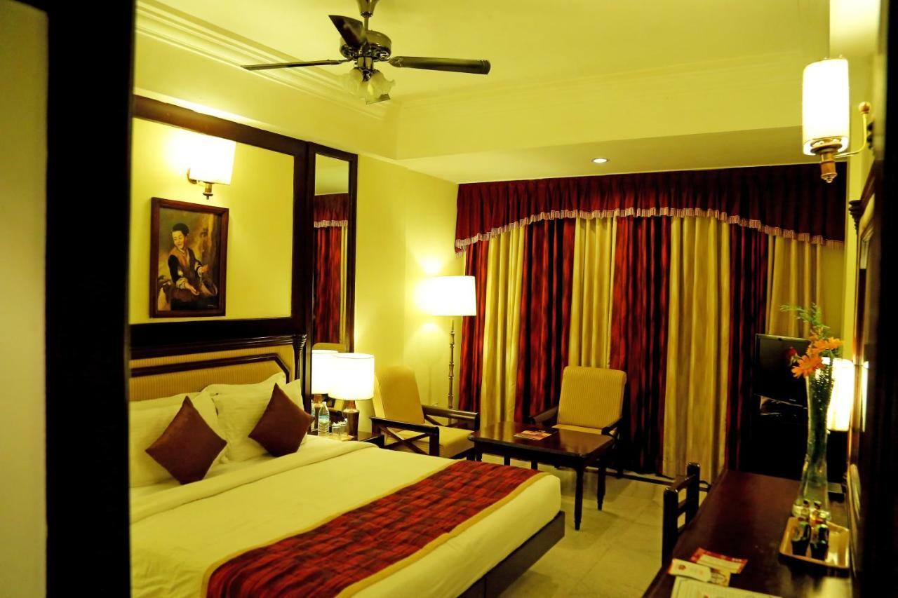 Anandha Inn Convention Centre And Suites Pondicherry Esterno foto