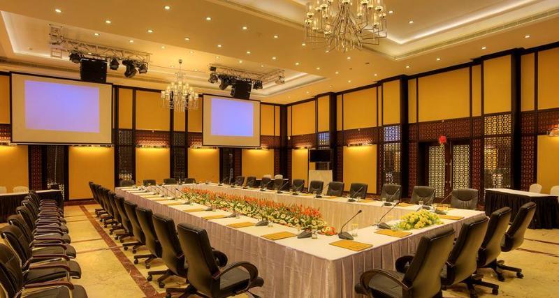 Anandha Inn Convention Centre And Suites Pondicherry Esterno foto